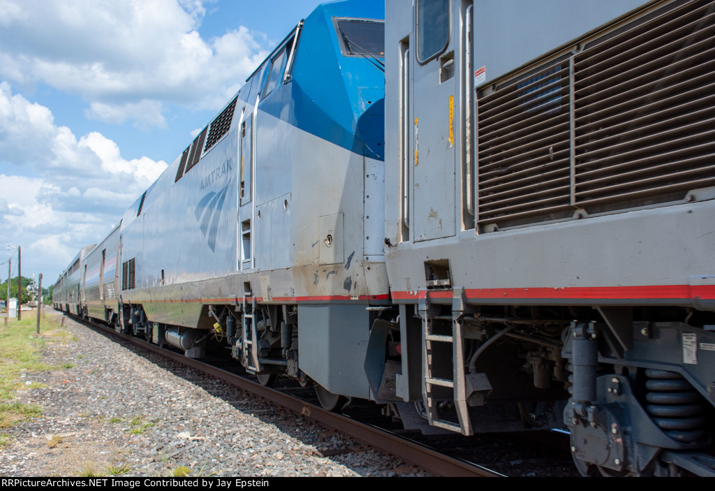 AMTK 159 trails on the westbound Sunset Limited 